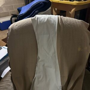 White bell bottom nwot jeans